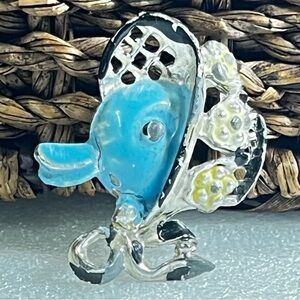Vintage Sunbonnet Duck Brooch - Enamel & Silver Tone - Charming Collectible Pin